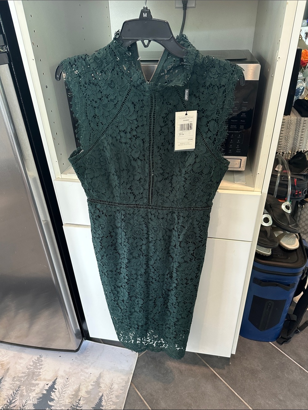 Nordstroms nwt dress green has some stretch $129 retail 8 size